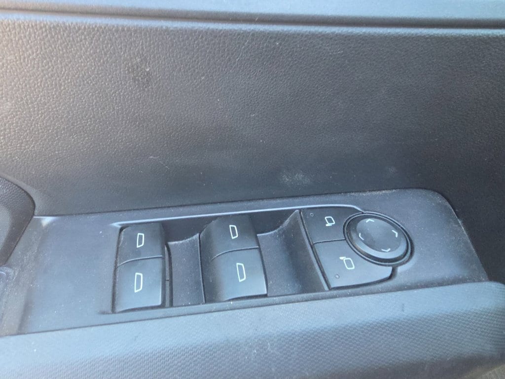 2023 Chevrolet Colorado 2WD Work Truck - Photo 10