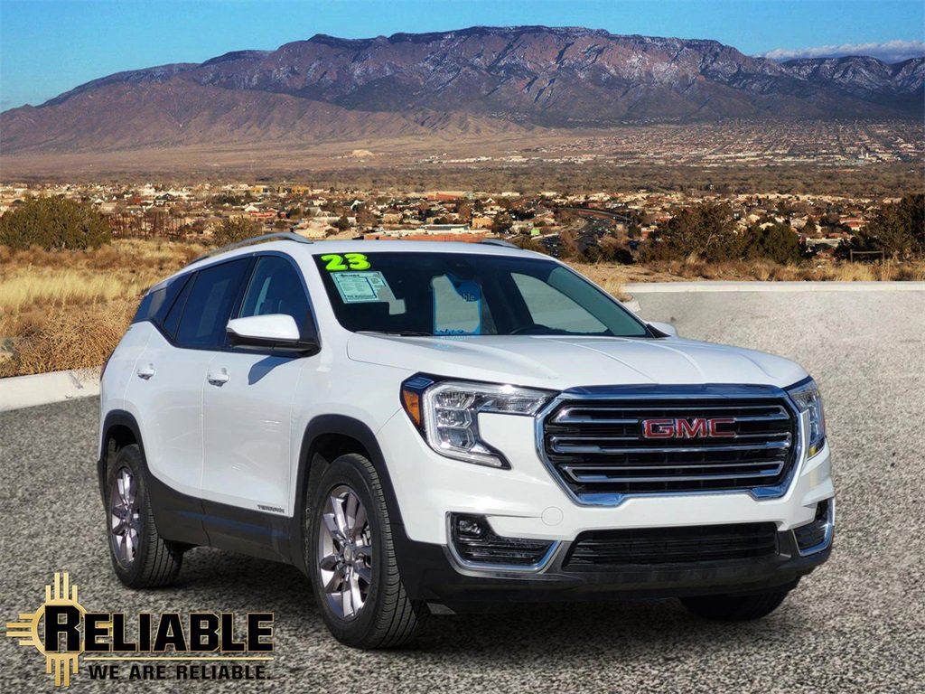 2023 GMC Terrain SLT's photo