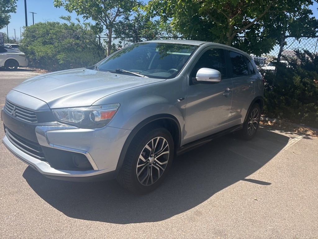 2017 Mitsubishi Outlander Sport 2.0 ES AWC CVT's photo
