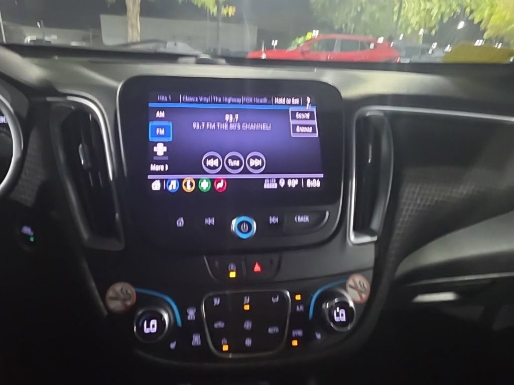 2023 Chevrolet Malibu 1LT - Photo 17