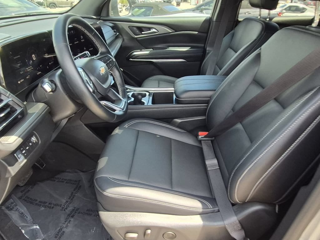 2026 Chevrolet Traverse LT - Photo 8