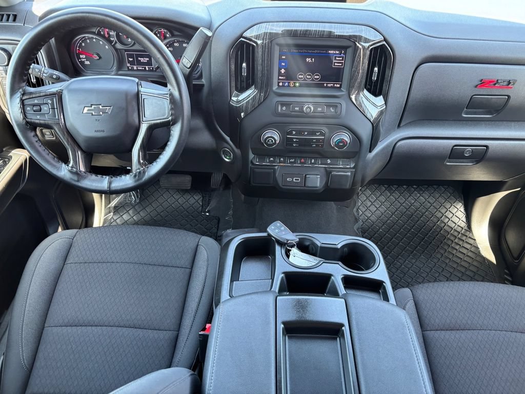 Photo 12