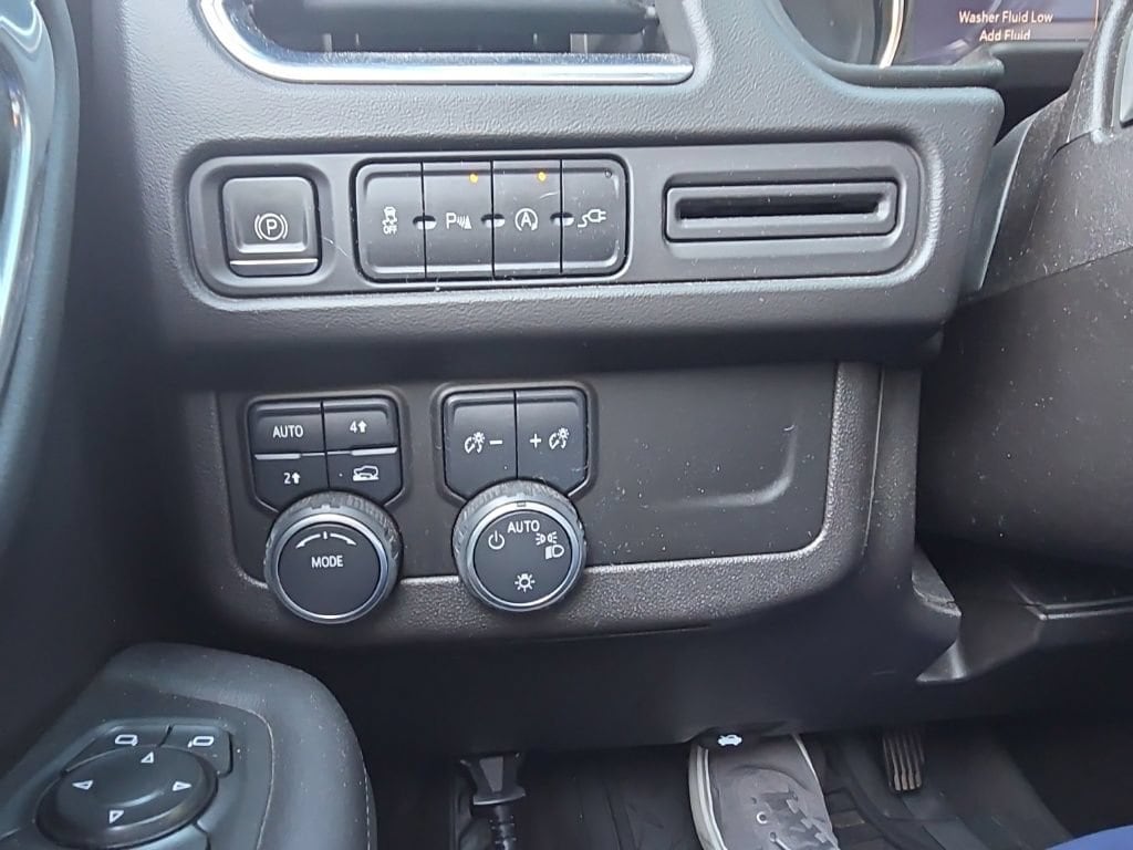 2021 Chevrolet Tahoe LT - Photo 17
