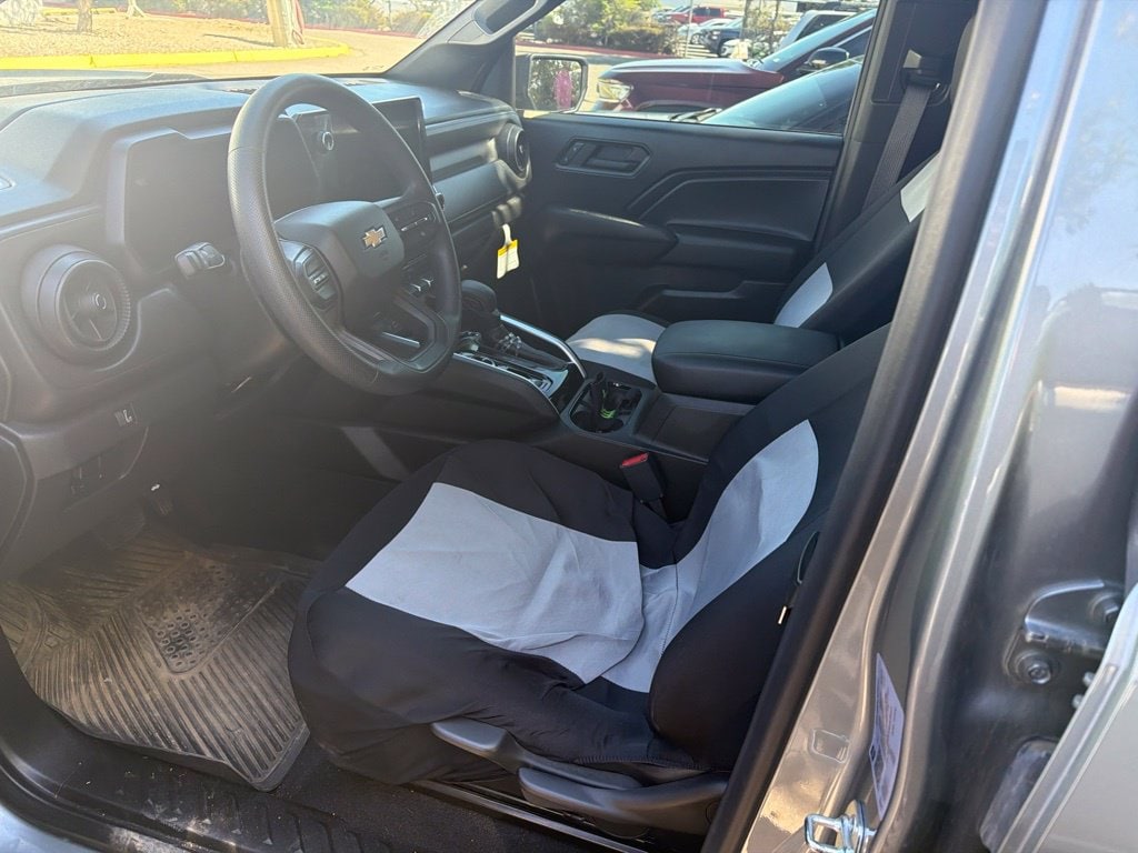 2025 Chevrolet Colorado WT/LT - Photo 12