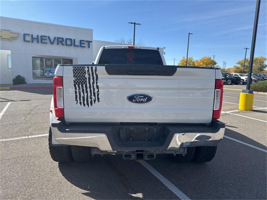 Used 2017 Ford Super Duty F-350 DRW Lariat