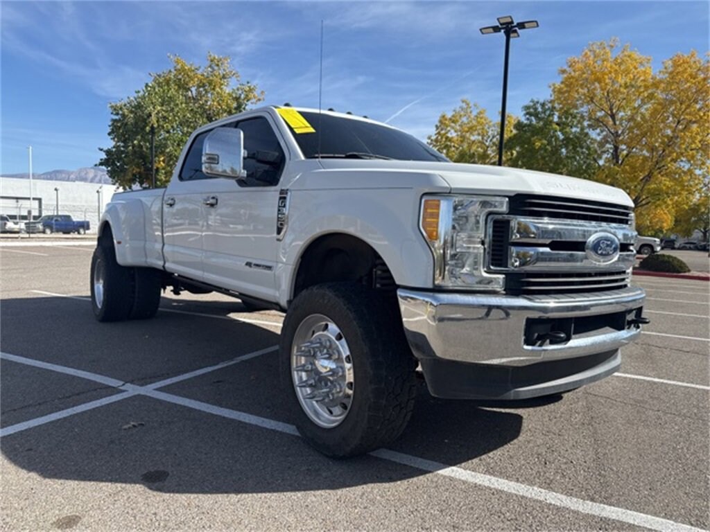 Used 2017 Ford Super Duty F-350 DRW Lariat