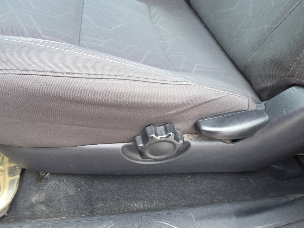 2016 Toyota Tacoma SR - Photo 14