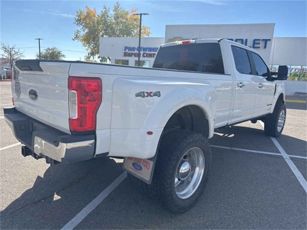Used 2017 Ford Super Duty F-350 DRW Lariat