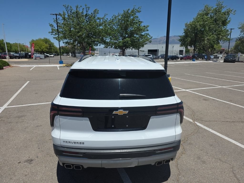 2025 Chevrolet Traverse LT - Photo 6