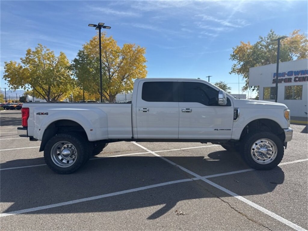 Used 2017 Ford Super Duty F-350 DRW Lariat