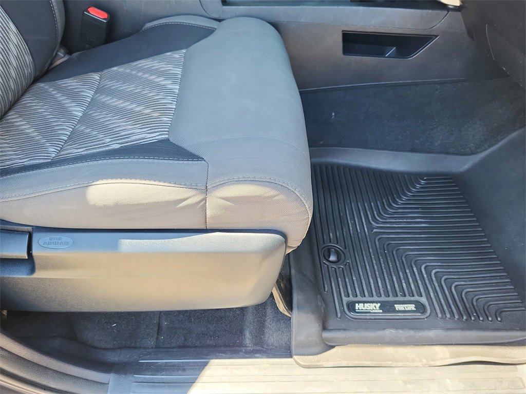 Tundra CrewMax Cab SR5