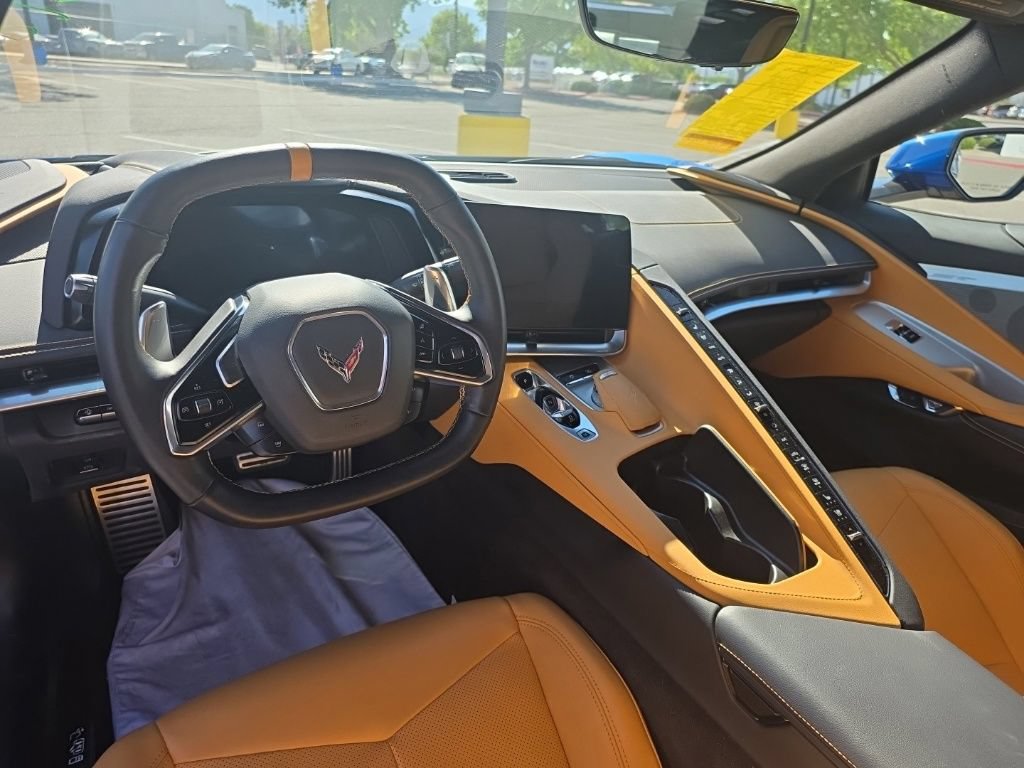 2023 Chevrolet Corvette 2LT - Photo 11