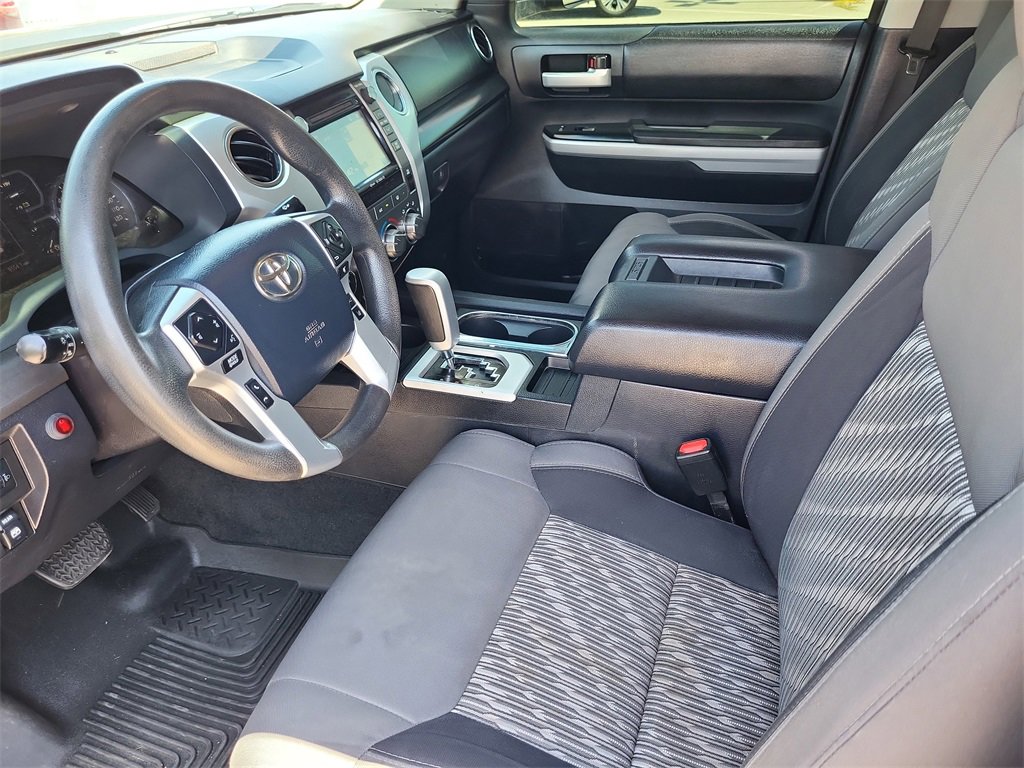 Tundra CrewMax Cab SR5