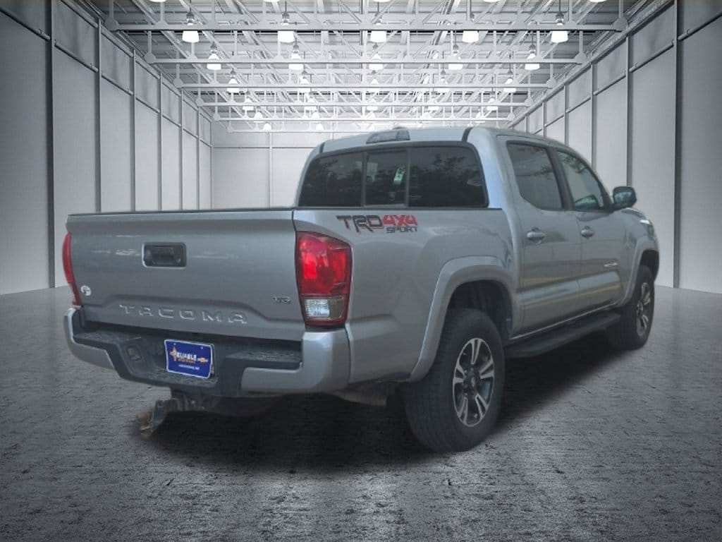 2016 Toyota Tacoma SR - Photo 8