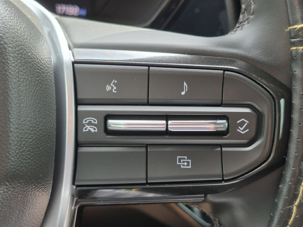2024 Chevrolet Colorado LT - Photo 12