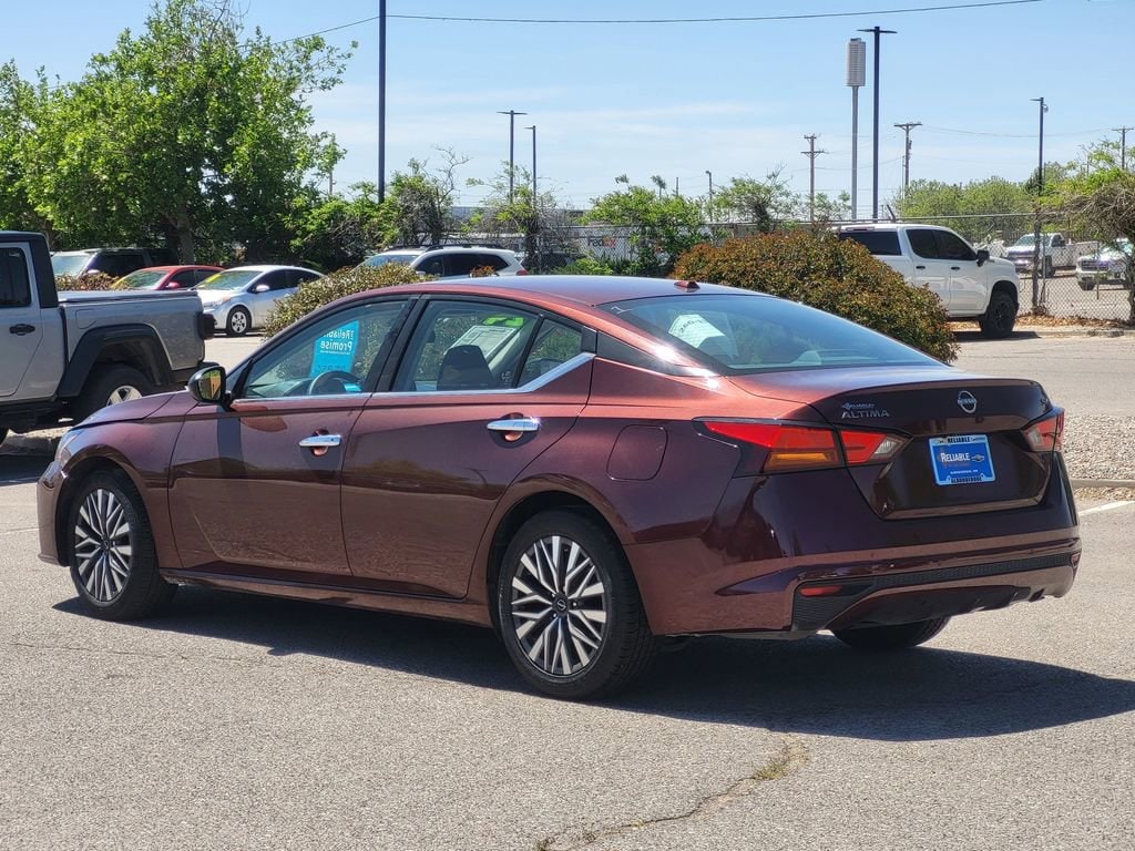 Used 2024 Nissan Altima 2.5 SV