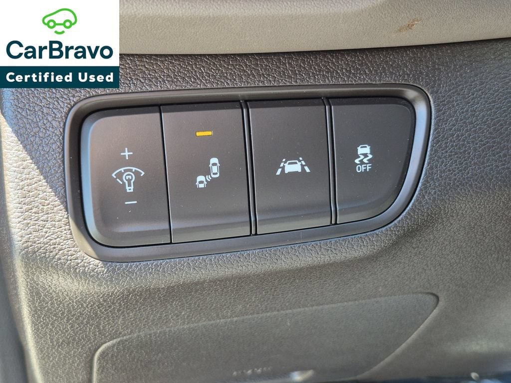 2019 Hyundai Santa Fe SE - Photo 9