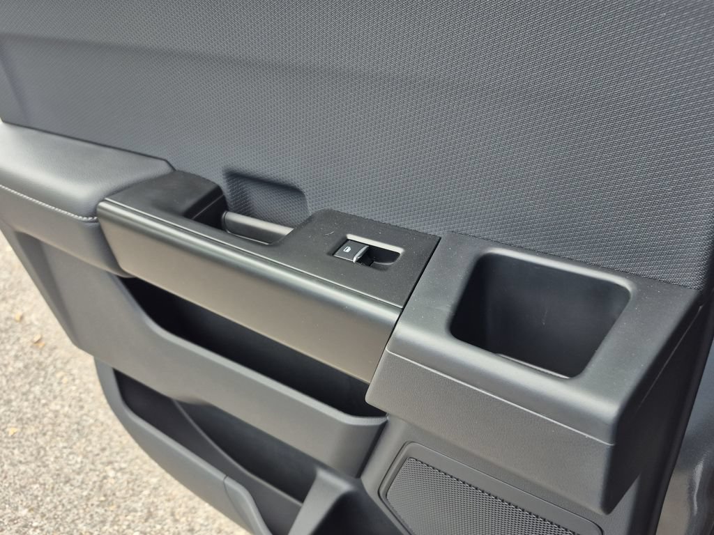 2025 Ford F-150 STX - Photo 11