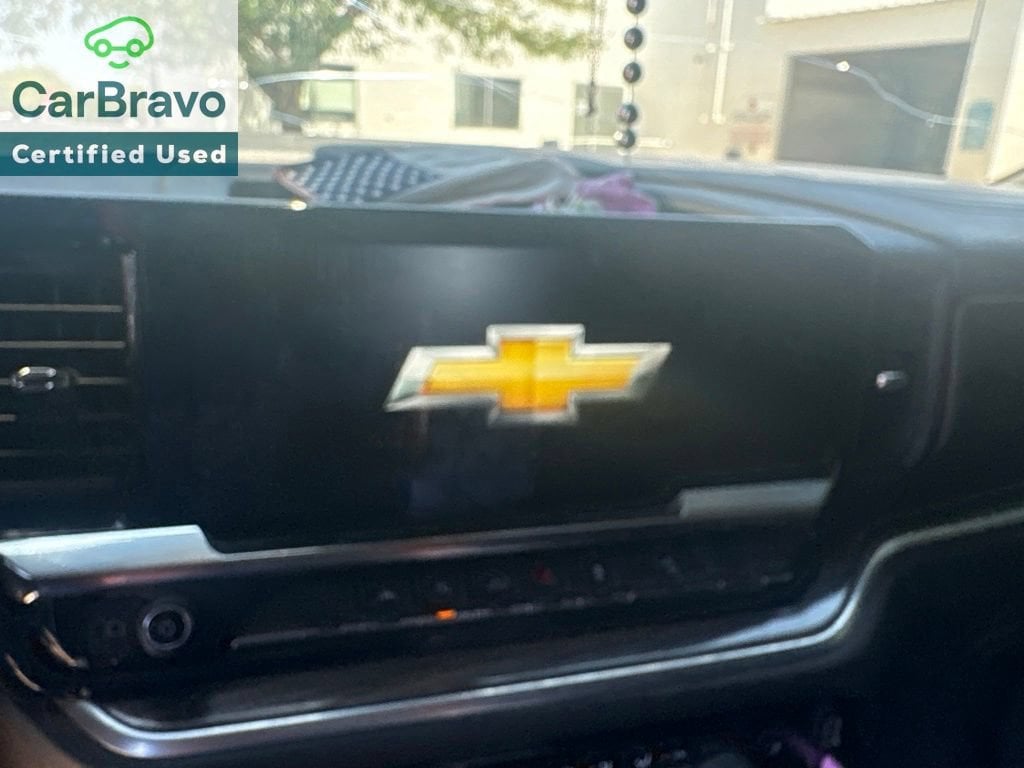 2022 Chevrolet Silverado 1500 LT - Photo 11
