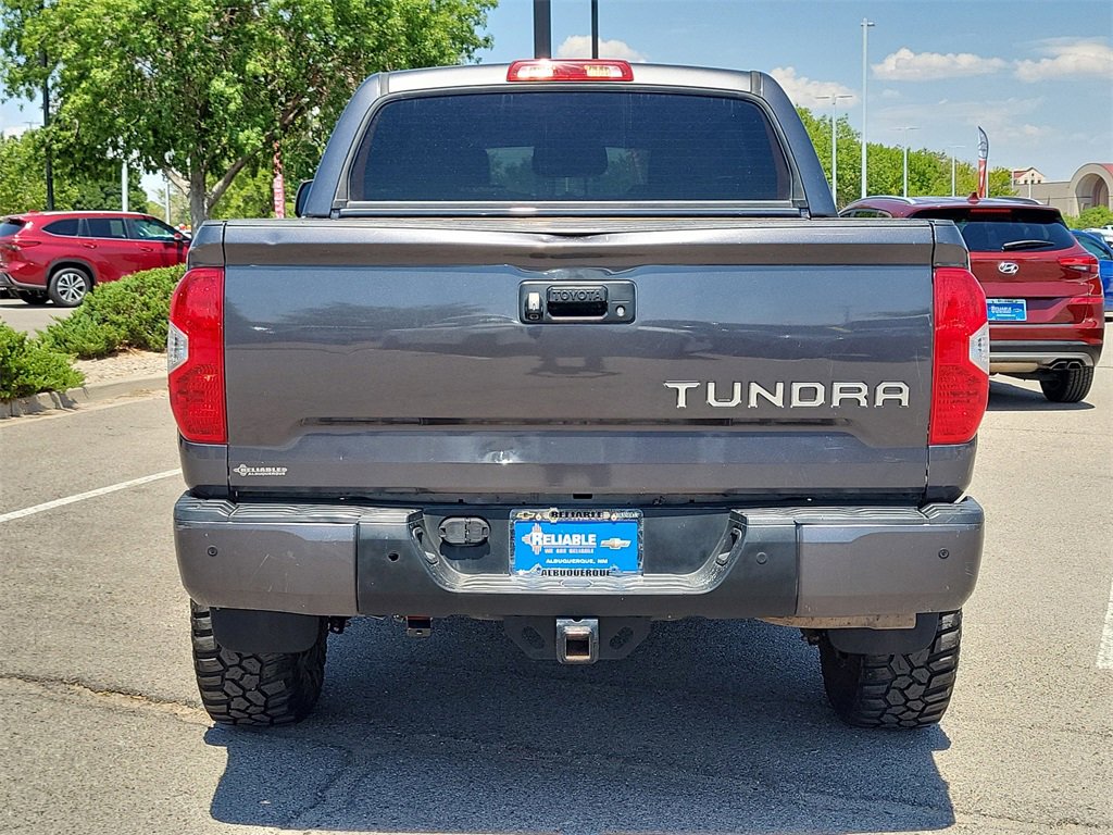 Tundra CrewMax Cab SR5
