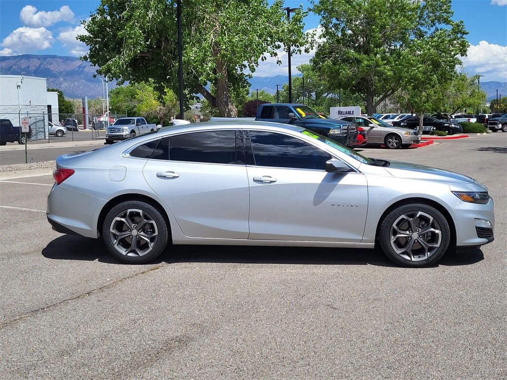 Used 2022 Chevrolet Malibu 1LT with VIN 1G1ZD5ST6NF102674 for sale in Albuquerque, NM
