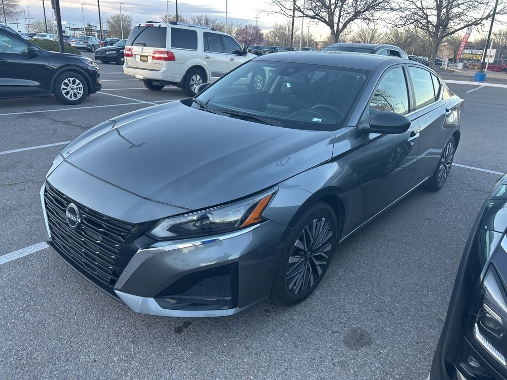 2024 Nissan Altima SV