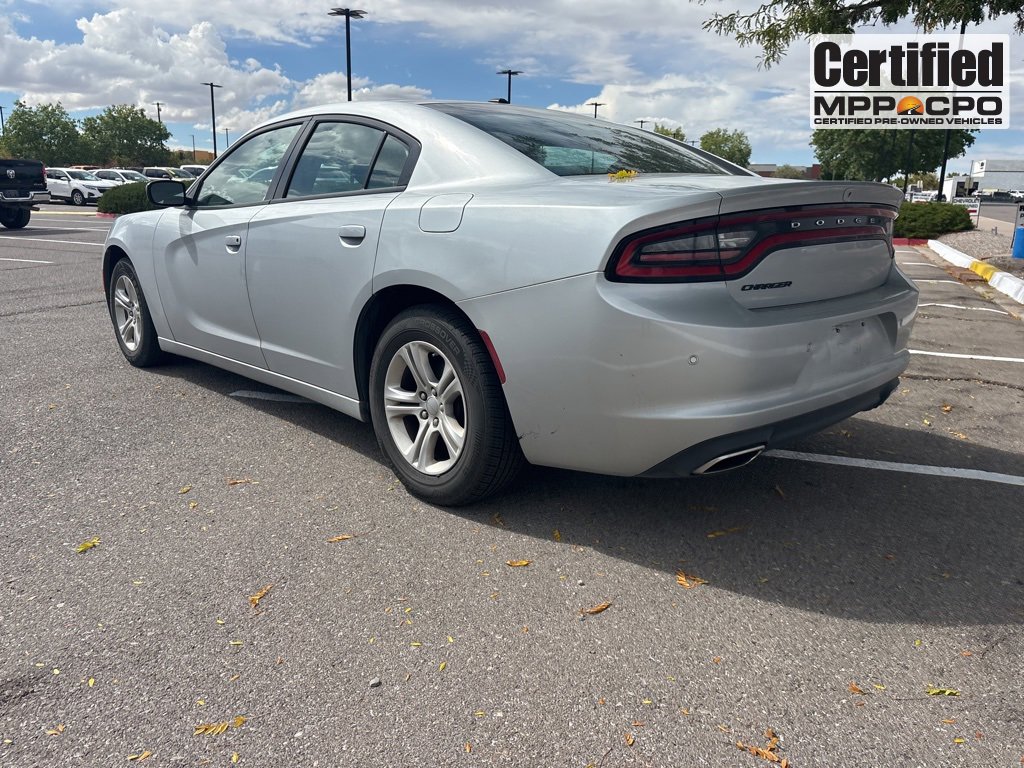 2022 Dodge Charger SXT photo 2