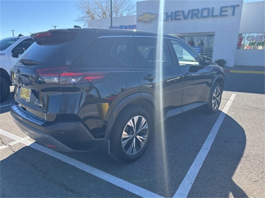 Used 2023 Nissan Rogue SV
