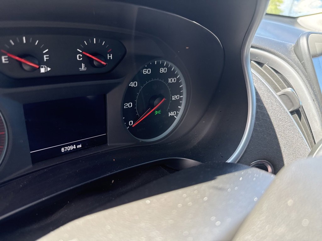 2022 Chevrolet Malibu 1LT photo 3