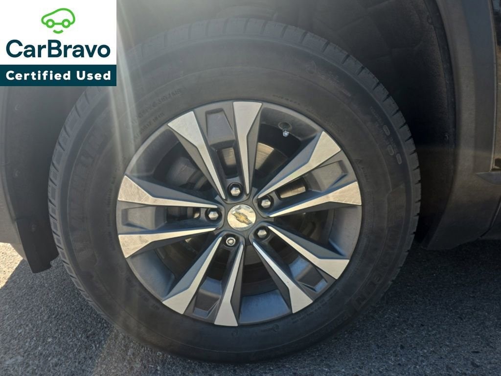 Used 2025 Chevrolet Equinox LT SUV