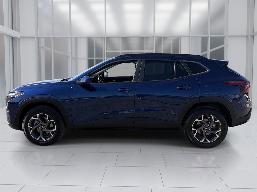 Used 2024 Chevrolet Trax LT SUV