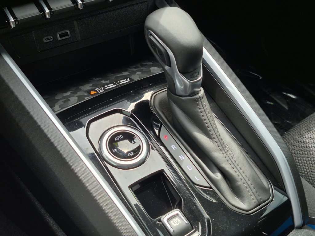 2024 Chevrolet Colorado LT - Photo 15