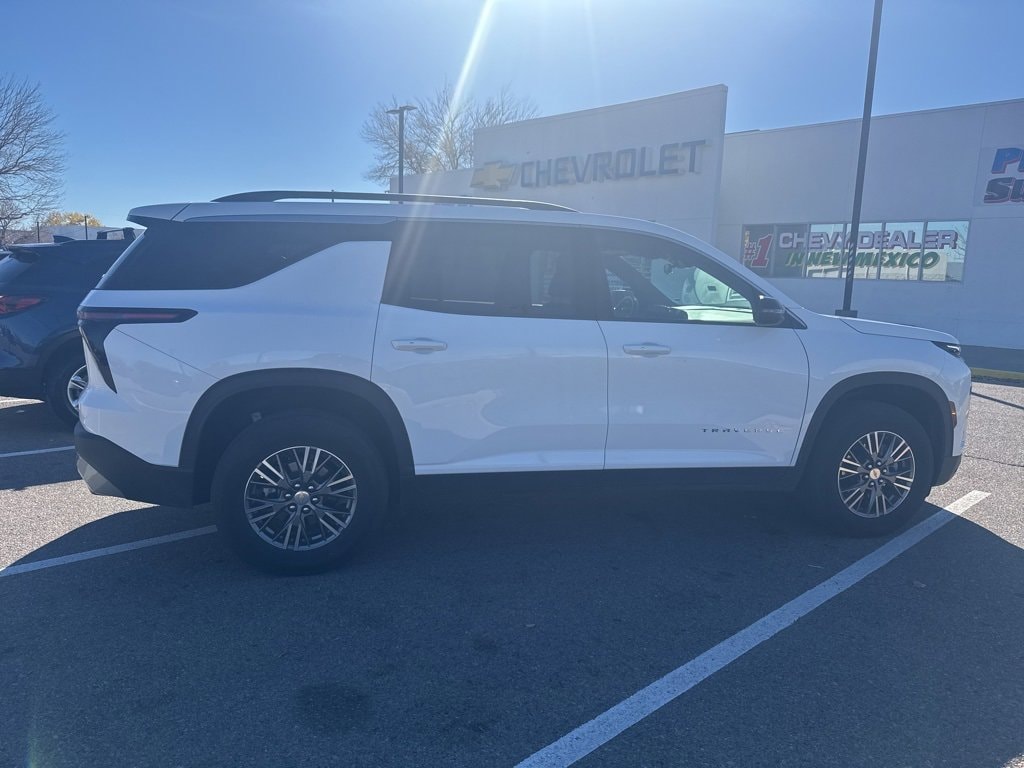 Certified 2025 Chevrolet Traverse LT SUV