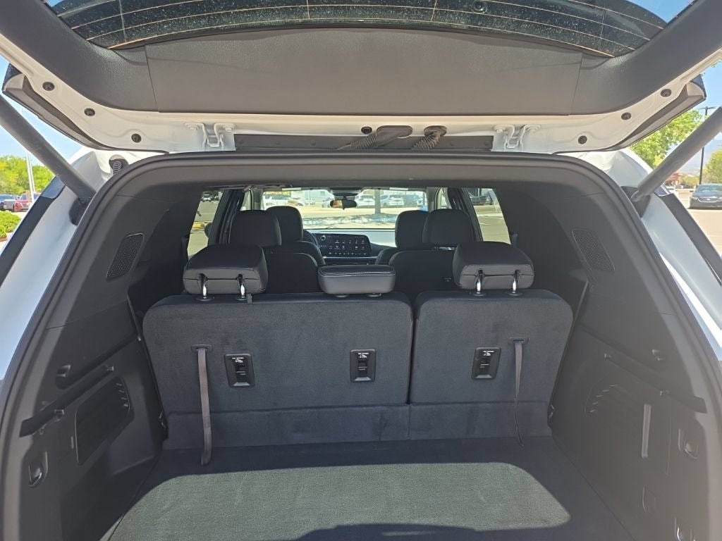2025 Chevrolet Traverse LT - Photo 24