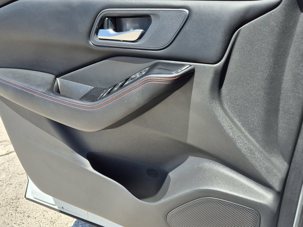 2025 Nissan Rogue Rock Creek - Photo 6