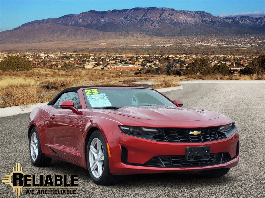 2023 Chevrolet Camaro 1LT's photo