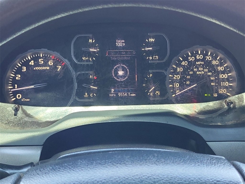 Tundra CrewMax Cab SR5