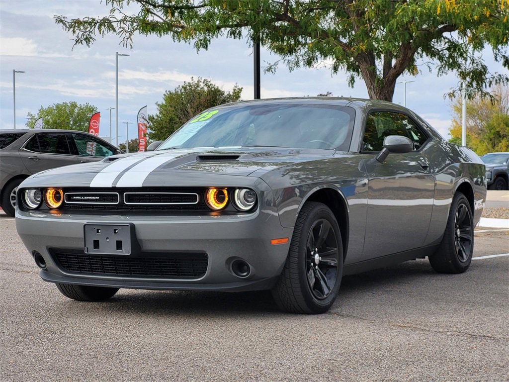 2023 Dodge Challenger SXT photo 4