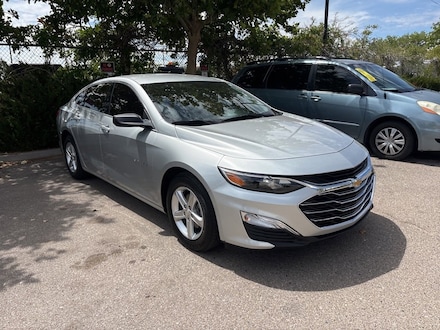 2021 Chevrolet Malibu LS Car