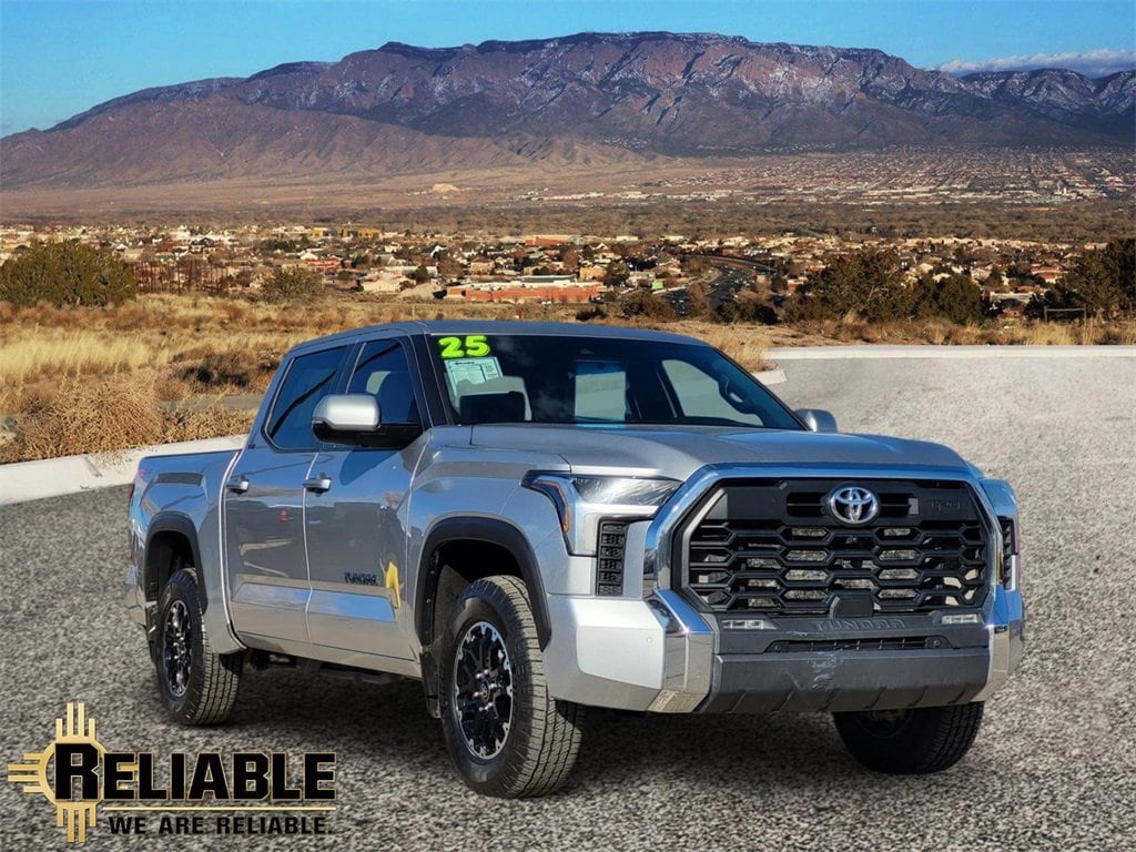 2025 Toyota Tundra SR5 CrewMax Cab 4WD