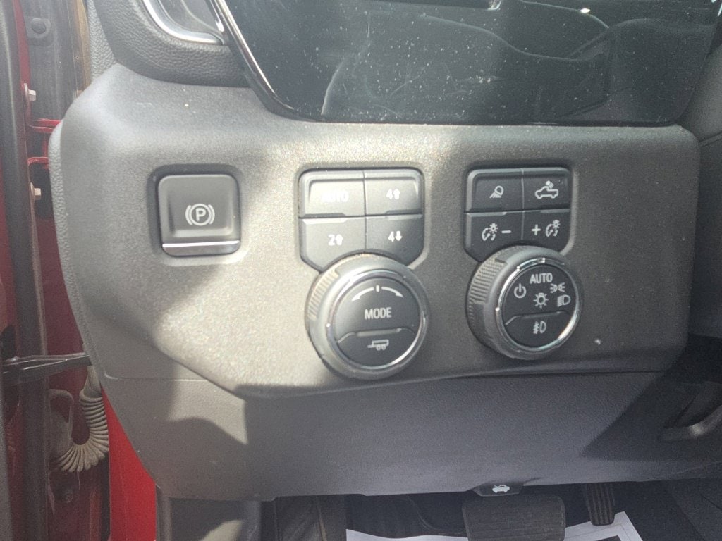 2022 Chevrolet Silverado 1500 RST - Photo 18