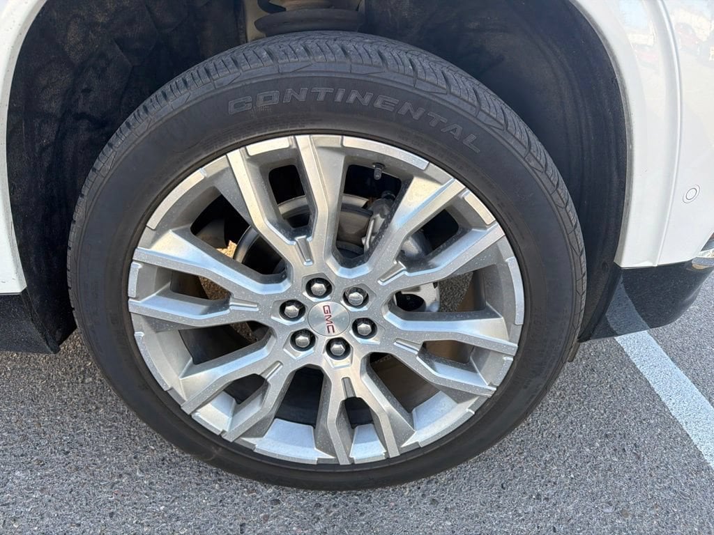 2024 GMC Acadia Denali - Photo 7