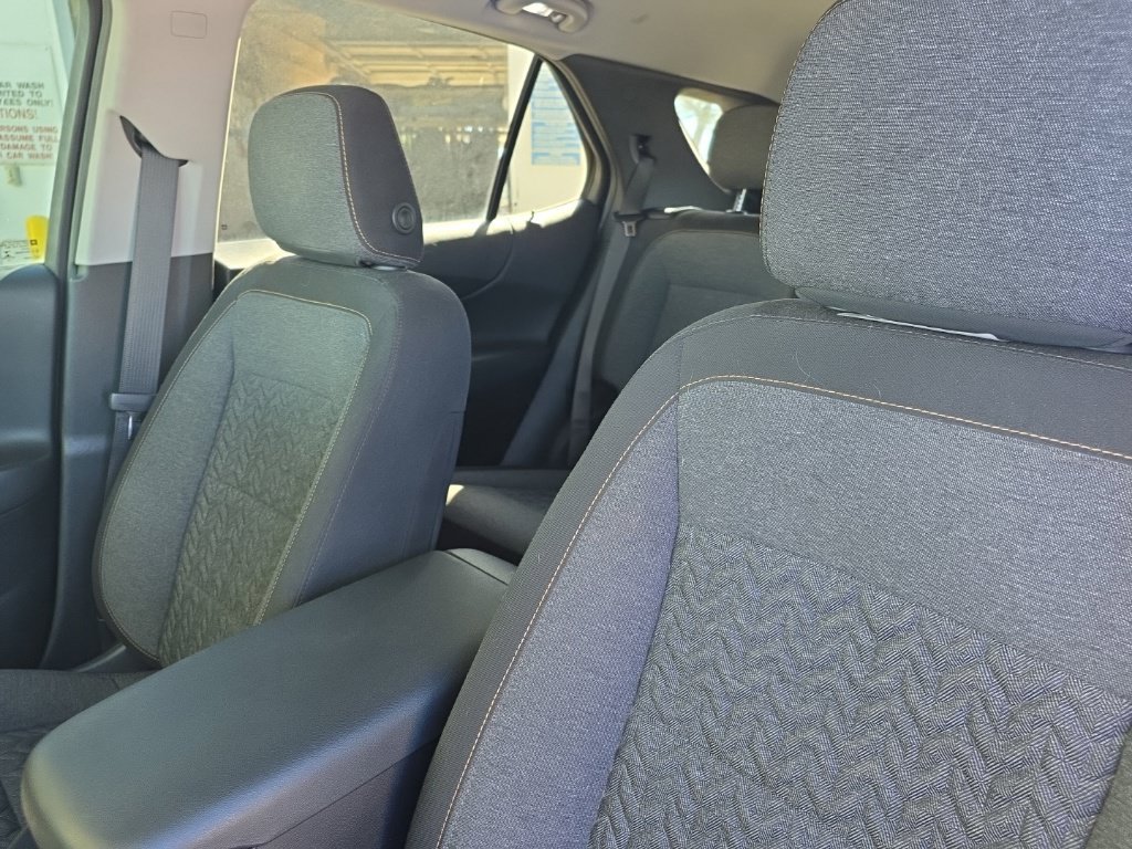 2022 Chevrolet Equinox LT - Photo 12