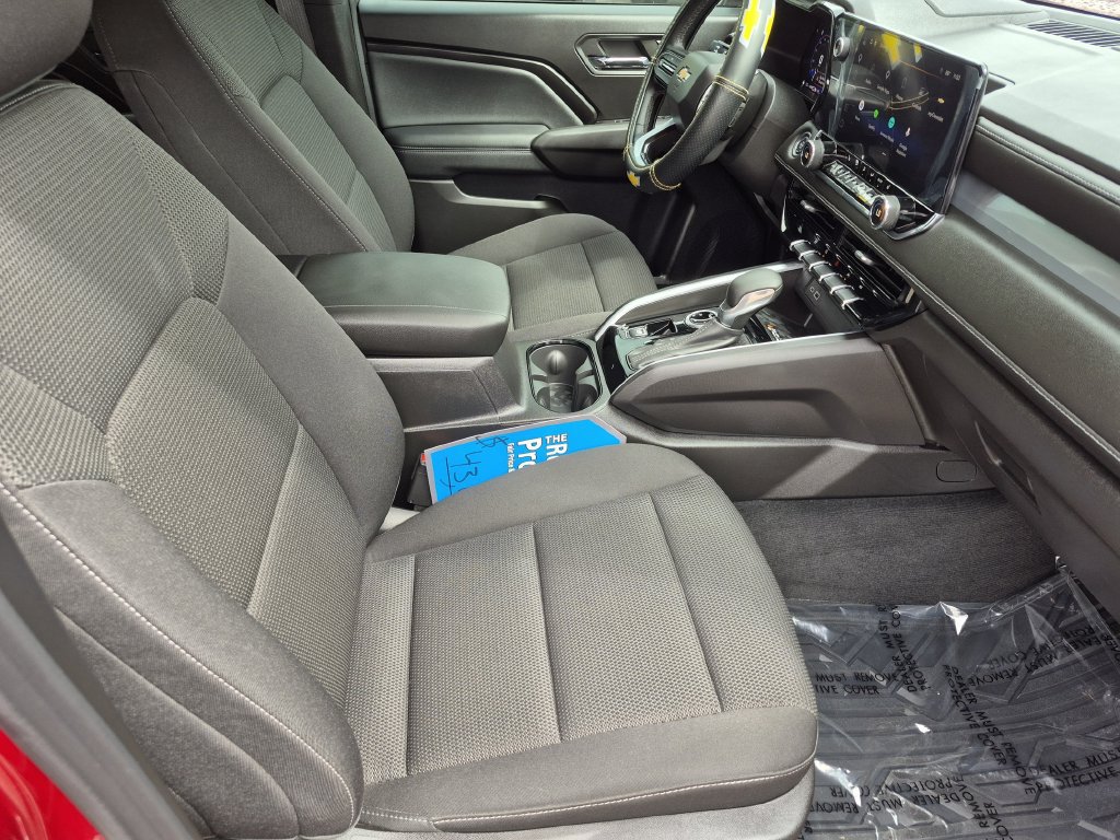 2024 Chevrolet Colorado LT - Photo 20