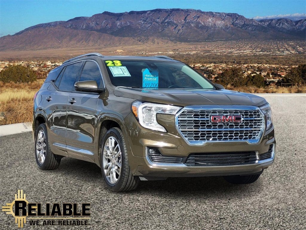2023 GMC Terrain Denali's photo