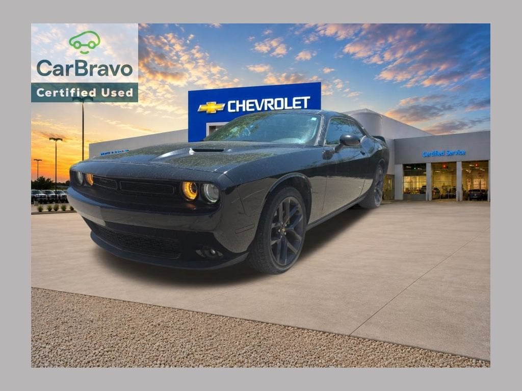 2019 Dodge Challenger SXT Auto's photo