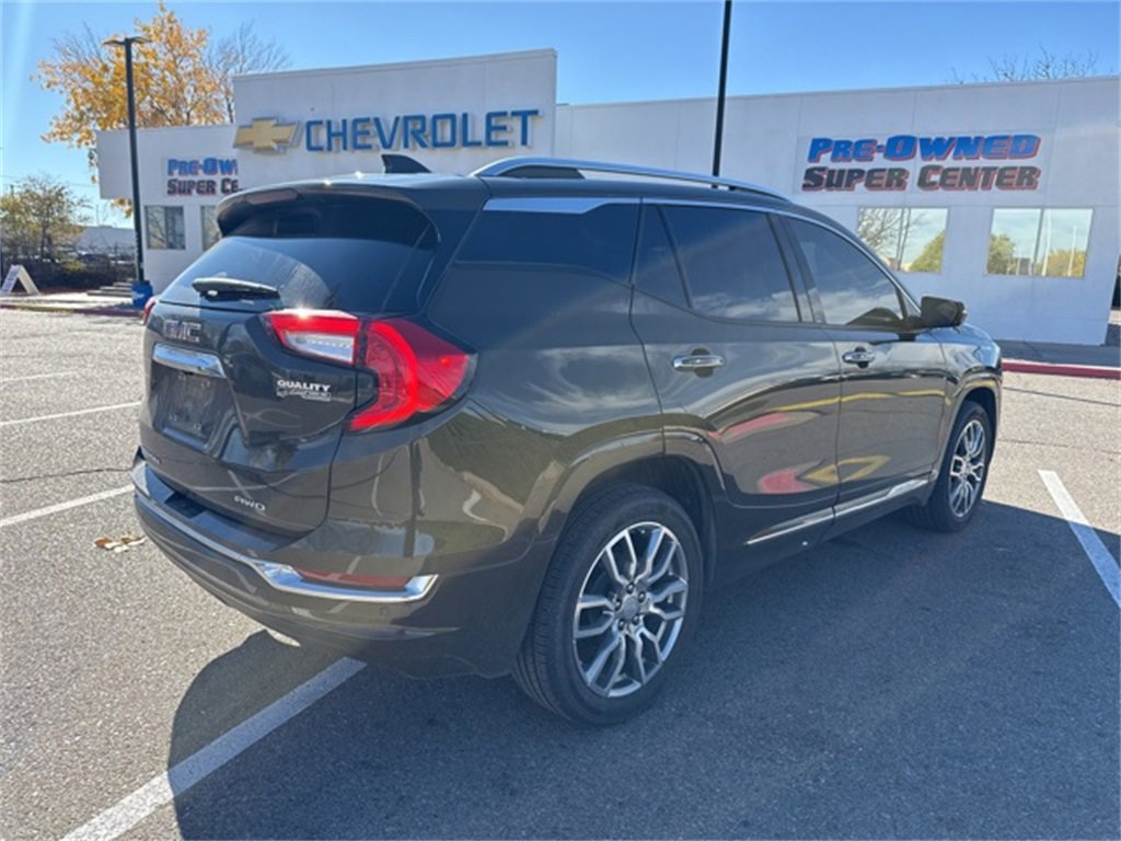 2023 Gmc Terrain Denali photo 2