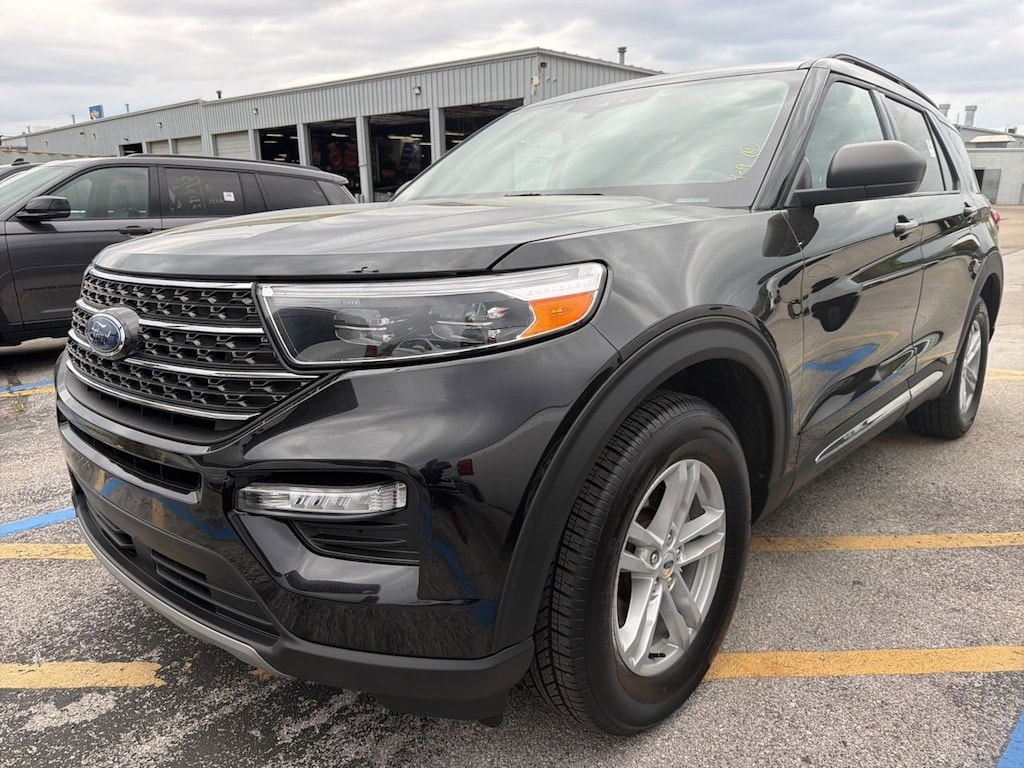Used 2024 Ford Explorer XLT SUV