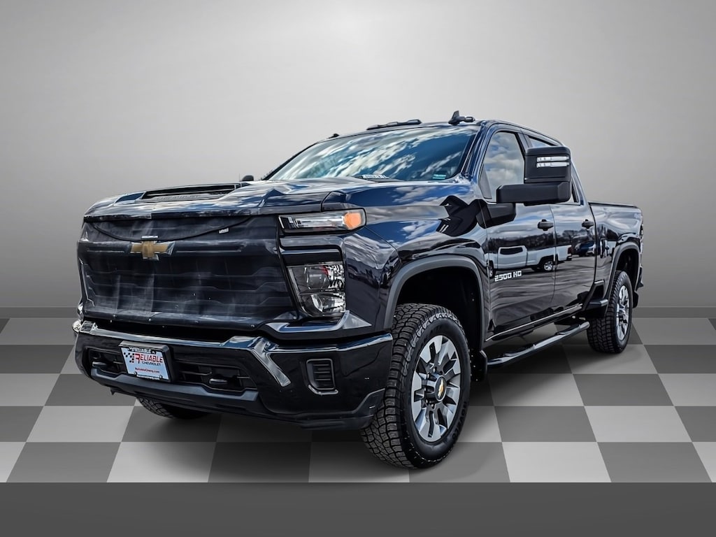 Used 2024 Chevrolet Silverado 2500 HD Custom Truck Crew Cab