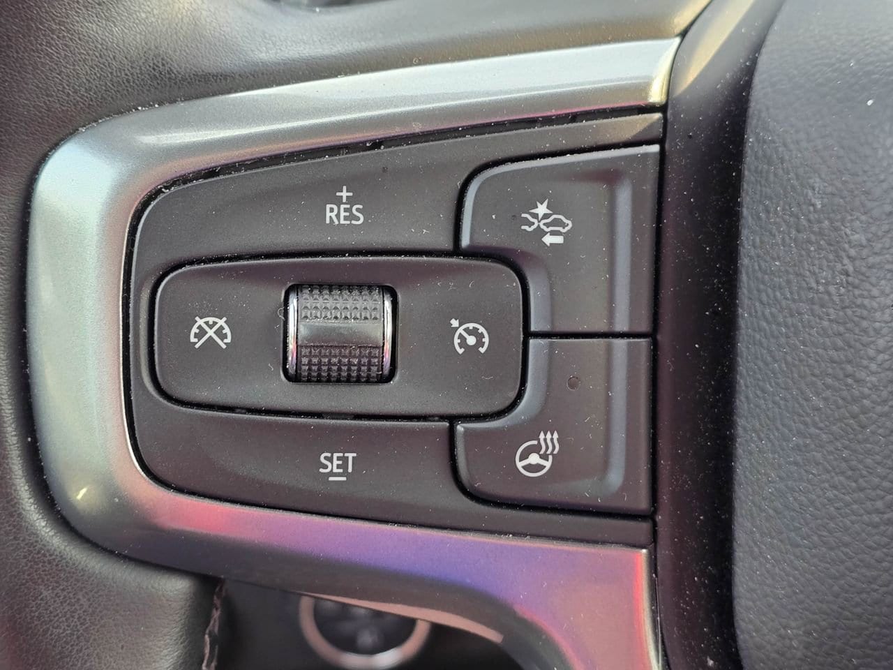 Used 2024 Summit White Chevrolet RST image 19